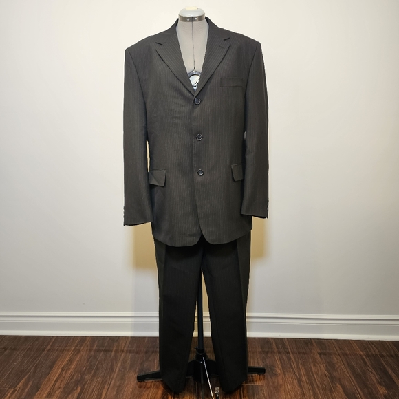 Protocol black with stripes men's suit jacket 44R pants 36R. Pants classic cut. - Picture 2 of 14